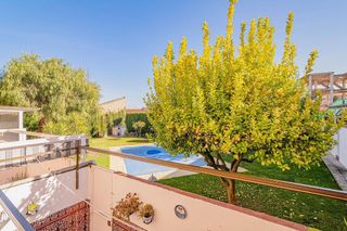 Casa adosada en venta en Residencial Triana - Barrio Alto en Gabias (Las)