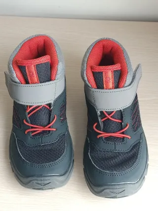 Botas de montaña talla 33 Quechua