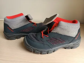 Botas de montaña talla 33 Quechua