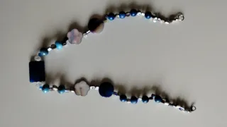 Collana con perle blu e turchesi