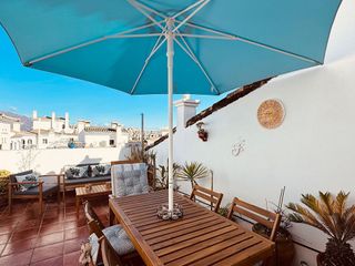 Ático en venta en Puerto de la Duquesa en Manilva