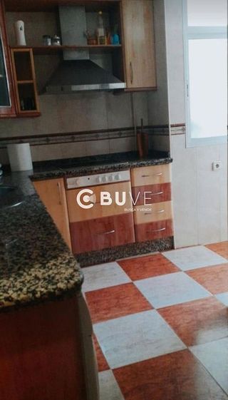 Piso en venta en Tres Huertas - El Torrejón - El Cerezo en Sevilla