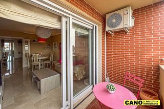 Piso en venta en San Luis en Almería