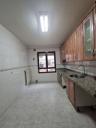 Piso en venta en Tenderina Alta - Fozaneldi en Oviedo