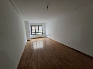 Piso en venta en Tenderina Alta - Fozaneldi en Oviedo