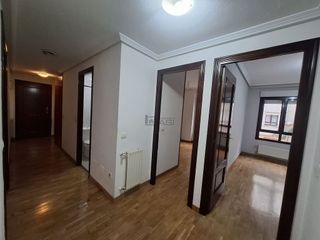 Piso en venta en Tenderina Alta - Fozaneldi en Oviedo