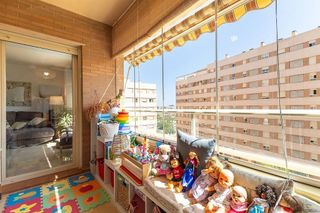 Piso en venta en Paus - Poligono San Blas en Alicante