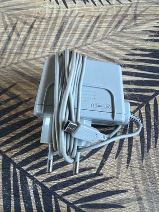 Nintendo 2DS Negra con Pokémon Y