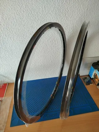 2 Llantas Mavic XM819 UST