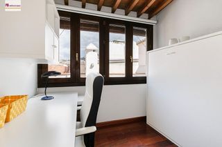 Piso en venta en Centro - Sagrario en Granada