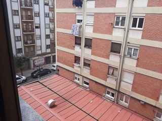 Piso en venta en Milán - Pumarín - Teatinos en Oviedo