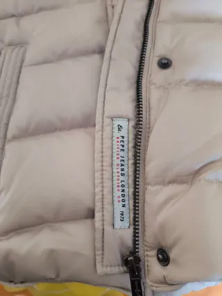 Chaqueta Pepe Jeans Plumas Beige Mujer