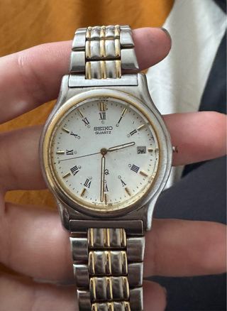 Reloj Seiko Quartz Oro y Plata