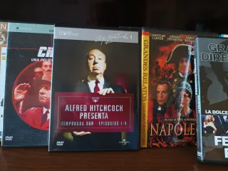 16 DVDs Películas y Documentales