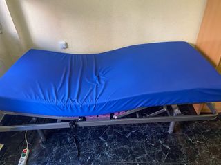 Somier articulado madera y metal, colchon.