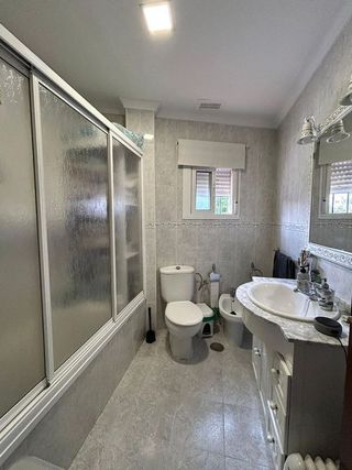 Casa adosada en venta en Marchena