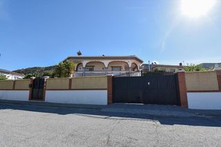 Chalet en venta en Padul