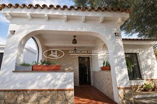 Chalet en venta en Las Lagunas - Campano en Chiclana de la Frontera