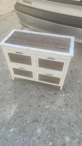 Mueble vintage hecho a mano