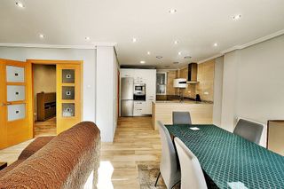 Piso en alquiler en Numancia - San Fernando en Santander