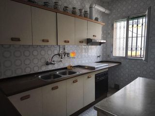 Casa adosada en venta en Cruz Roja en Sevilla