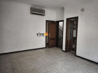 Casa adosada en venta en Cruz Roja en Sevilla