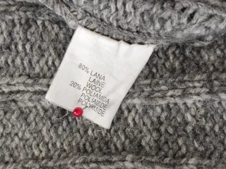 Cálido Jersey GFS gris con cremallera y diseño