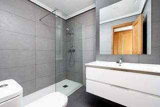 Piso en venta en Legazpi en Madrid