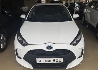 Toyota Yaris HÍBRIDO Modelo 2023
