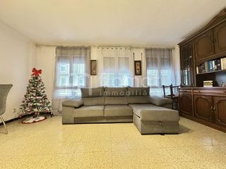 Piso en venta en Eixample Nord – La Devesa en Girona