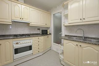 Piso en venta en Santa Eulàlia en Hospitalet de Llobregat, L´