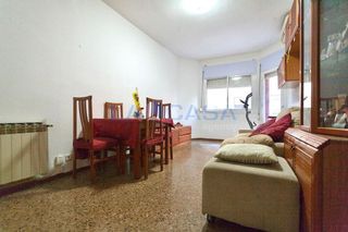 Piso en venta en El Castell-Poble Vell en Castelldefels
