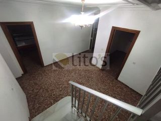 Casa adosada en venta en Centro - Doña Mercedes en Dos Hermanas