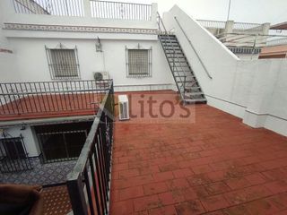 Casa adosada en venta en Centro - Doña Mercedes en Dos Hermanas