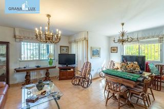 Chalet en venta en Gójar