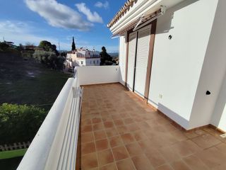 Casa adosada en venta en Pizarra