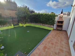 Casa adosada en venta en Pizarra