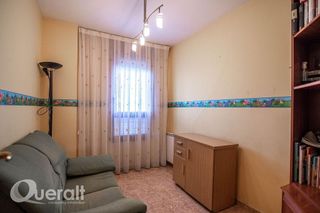 Piso en venta en Joc de la Bola - Camps d'Esports - Ciutat Jardí - Montcada en Lleida