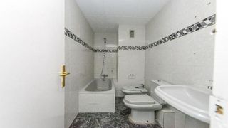 Piso en venta en Ca n'Aurell en Terrassa