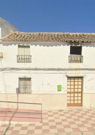 Casa adosada en venta en Cabra