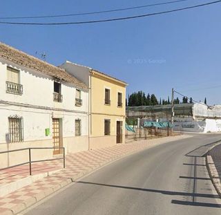 Casa adosada en venta en Cabra