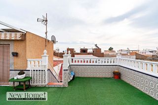 Casa adosada en venta en Roquetas Centro en Roquetas de Mar