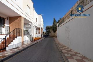 Chalet en venta en Zubia (La)