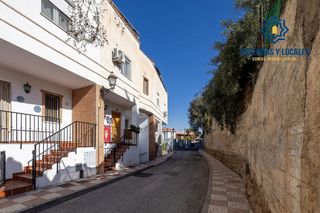 Chalet en venta en Zubia (La)