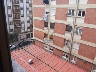 Piso en venta en Milán - Pumarín - Teatinos en Oviedo