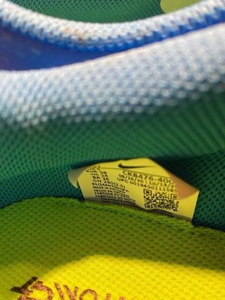 Botas de fútbol Nike talla 38