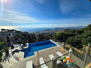 Chalet en venta en Roca Grossa - Serra Brava en Lloret de Mar