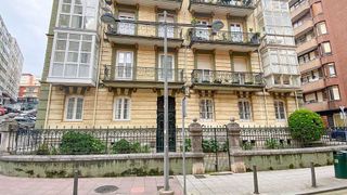 Piso en alquiler en Numancia - San Fernando en Santander