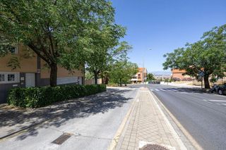 Casa pareada en venta en Bola de Oro - Serrallo en Granada