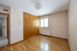 Casa pareada en venta en Bola de Oro - Serrallo en Granada